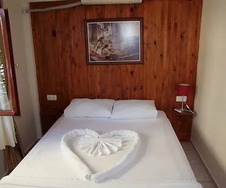 Hotel Caria Premium 3*